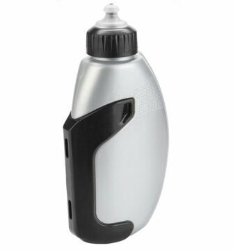 Бутылочка / фляга пластик 0,6 мл. с колпачком от пыли плоская с флягодержателем серебристая CB-15086